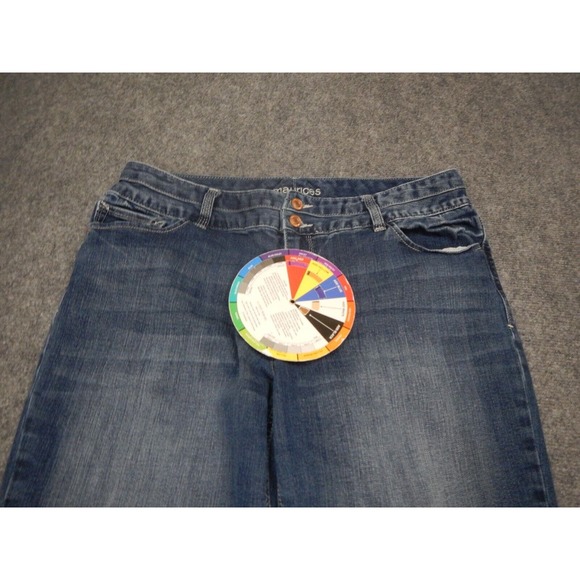 Maurices Jeans Women's 15/16 Short Blue Medium Wash Embroidered Denim 34x19in - Picture 2 of 8